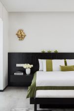 鹭湖宫现代100平三居室卧室装修案例