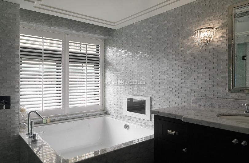 135平米房子浴室砖砌浴缸装修设计图_装信通网效果图