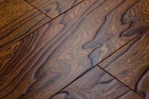 木地板与瓷砖的区别