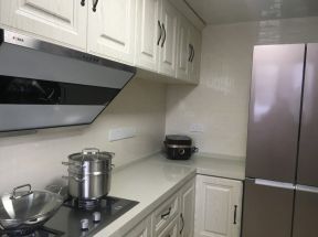 簡約美式98平方米二居室白色廚房裝修實景圖片