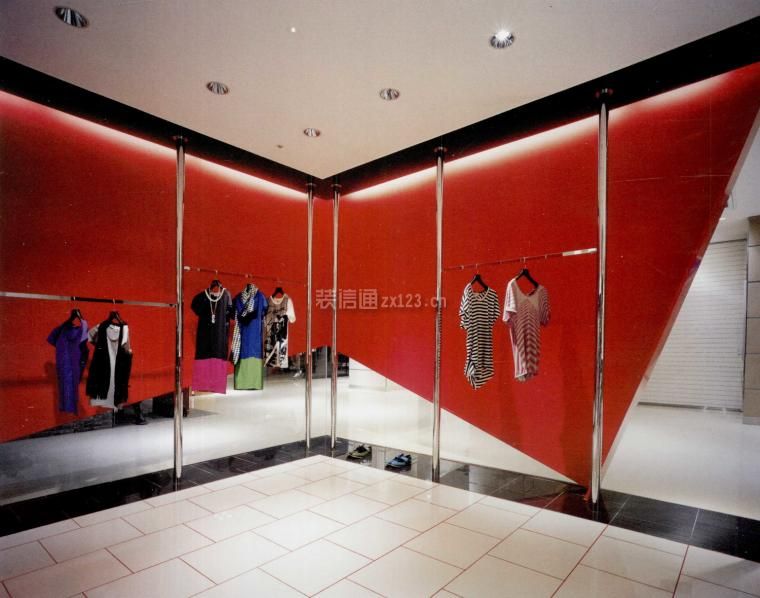 现代风格100平米服装店陈列设计图片