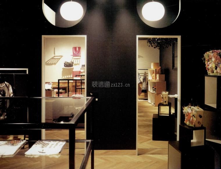 現(xiàn)代風(fēng)格100平米服裝店過道設(shè)計圖片