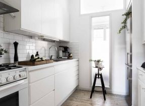 北欧简约设计风格小厨房装修图片