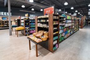 2020超市室内装饰图片  超市商品陈列图片 