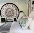 2023国外家庭温馨卧室墙面装饰物搭配设计图
