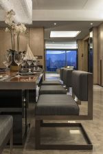 150平米三居室现代中式风格餐厅餐桌布置图片