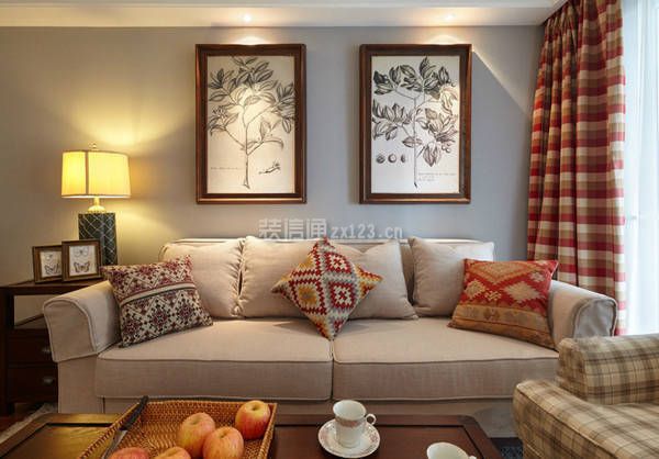 简美式风格100㎡三居客厅挂画设计图片