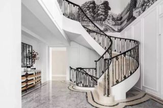 简约欧式风格600平别墅过道楼梯设计图片