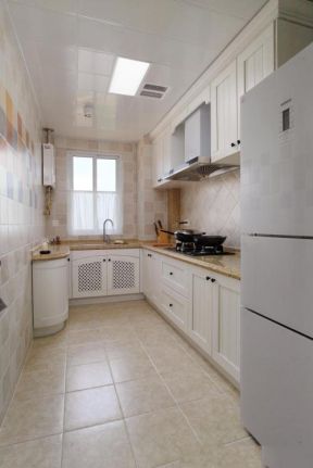 万达华府120平米四居室美式风格厨房装修效果图
