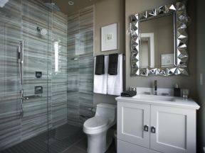 2020卫生间坐便装修设计 2020卫生间淋浴玻璃隔断 