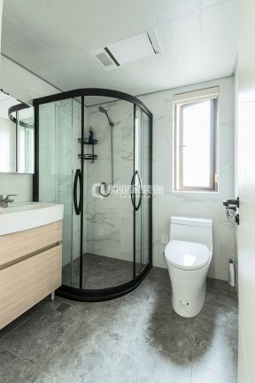 简约现代风格83平三居室卫生间淋浴房设计图片