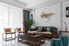 现代中式146平三居客厅窗帘搭配设计图片