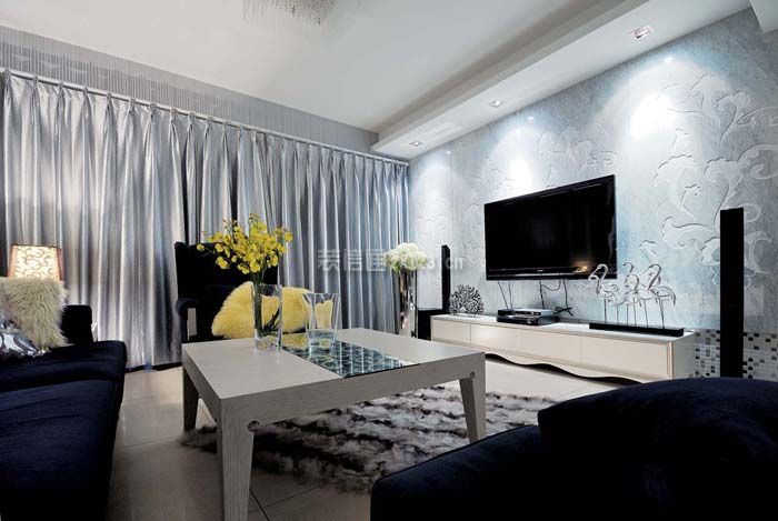 现代简约风格141㎡四居室客厅电视墙设计图片