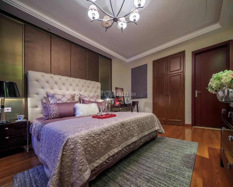 温馨新房卧室地毯简单装修设计效果图