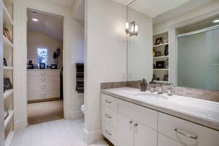 美式风格家装卫生间台盆柜设计效果图片