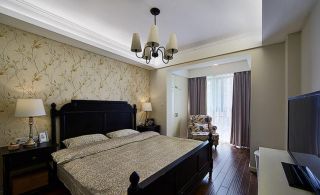 美式风格家装卧室实木床设计效果图片