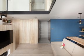 loft公寓客厅浅色木地板装修设计图片 