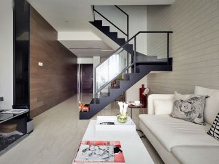loft公寓玻璃楼梯扶手设计实景图片