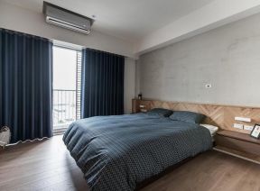 主卧室简单装修效果图 2020家庭卧室蓝色窗帘效果图