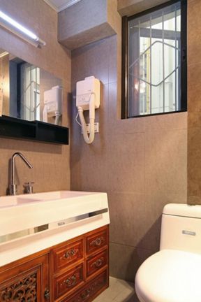 中式风格卫生间浴室柜装修设计图片