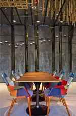 简约风格300平米主题餐厅桌椅摆放装修图片