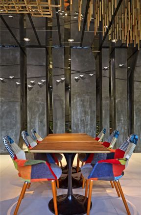 简约风格300平米主题餐厅桌椅摆放装修图片