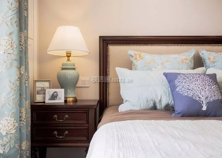 简美式风格125平米三居室卧室装修实景图