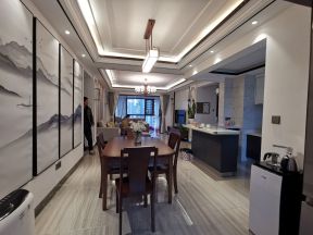 102平米新中式三居室餐厅实木餐桌装修实景图片