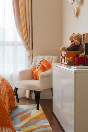 欧式风格177平米四居室卧室沙发椅设计图片