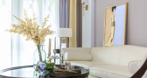 现代欧式风格158平米三居客厅白色沙发设计图片