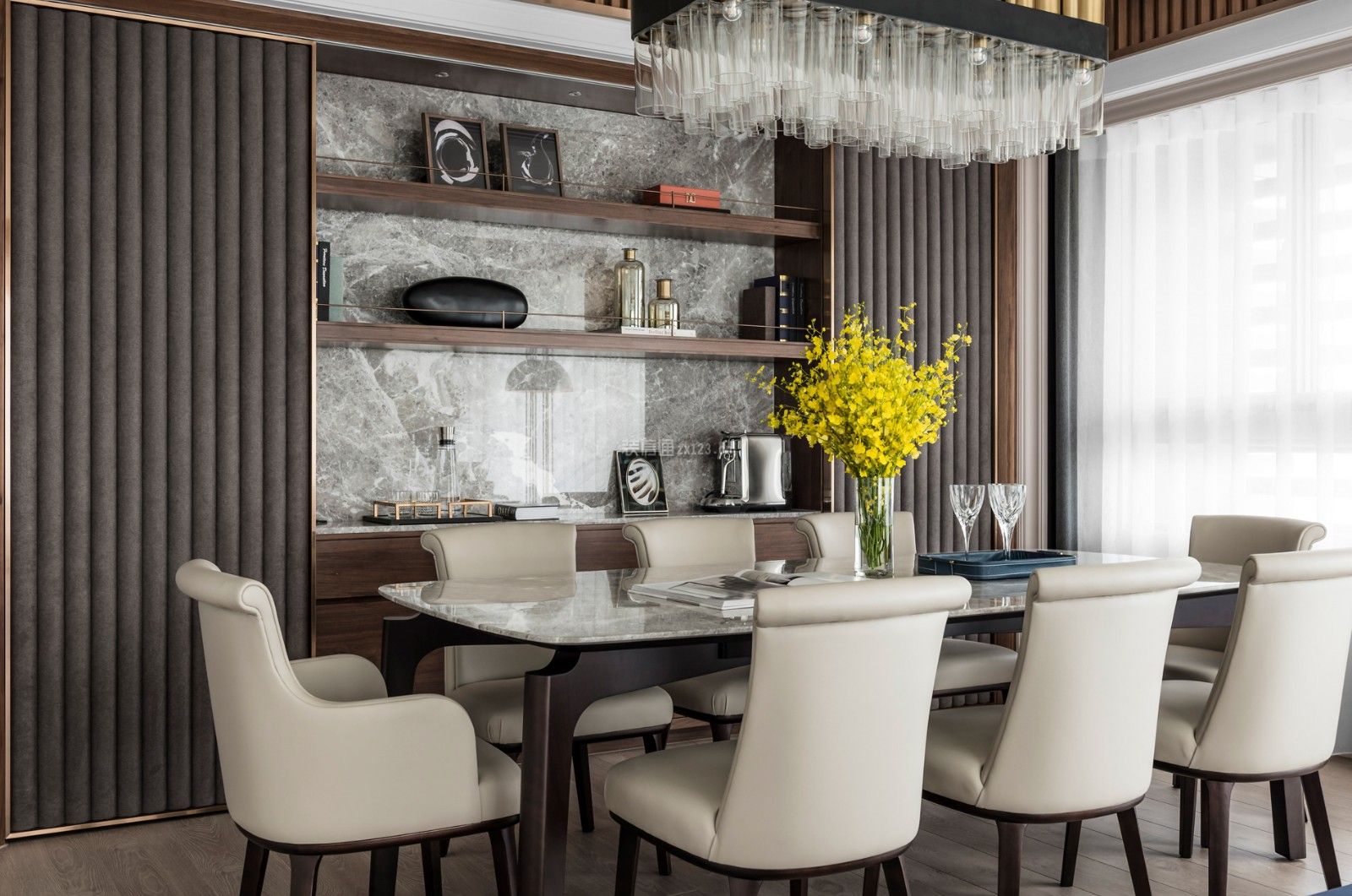 轻奢现代风格118平三居室餐厅餐椅设计图片