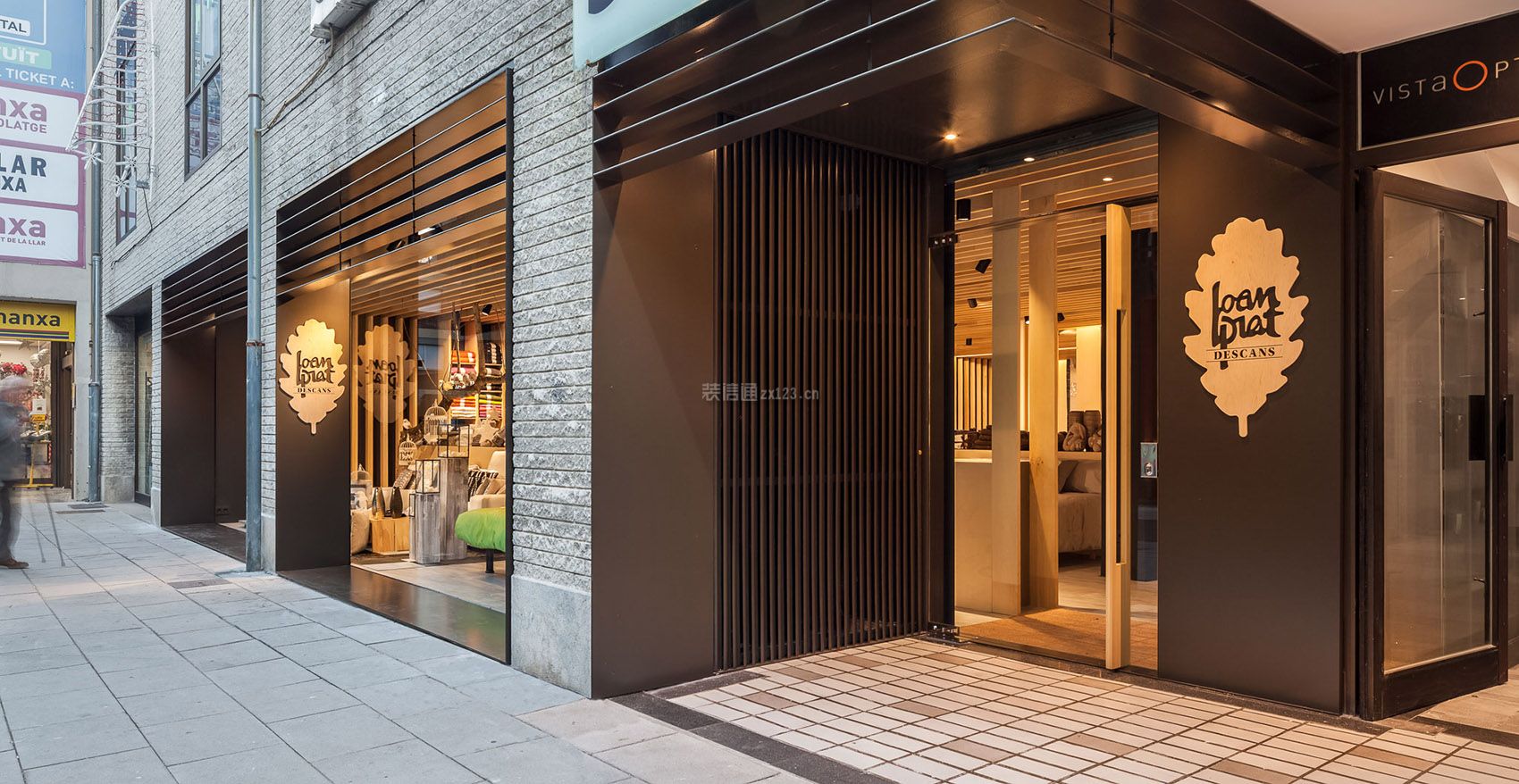 简约风格500平高端家居用品店门口设计图片
