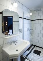 现代风格1700平米酒店卫生间设计图片