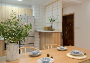 日式风格87平米三居餐厅餐台装修图片