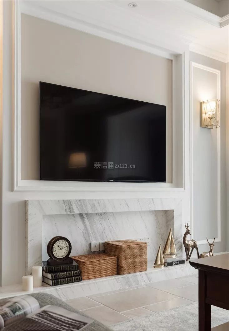简约美式风格二居室客厅石膏线电视墙家装图片