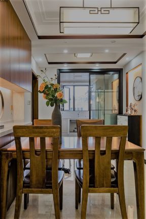 新中式风格92平方米三居餐厅餐桌椅装修图片
