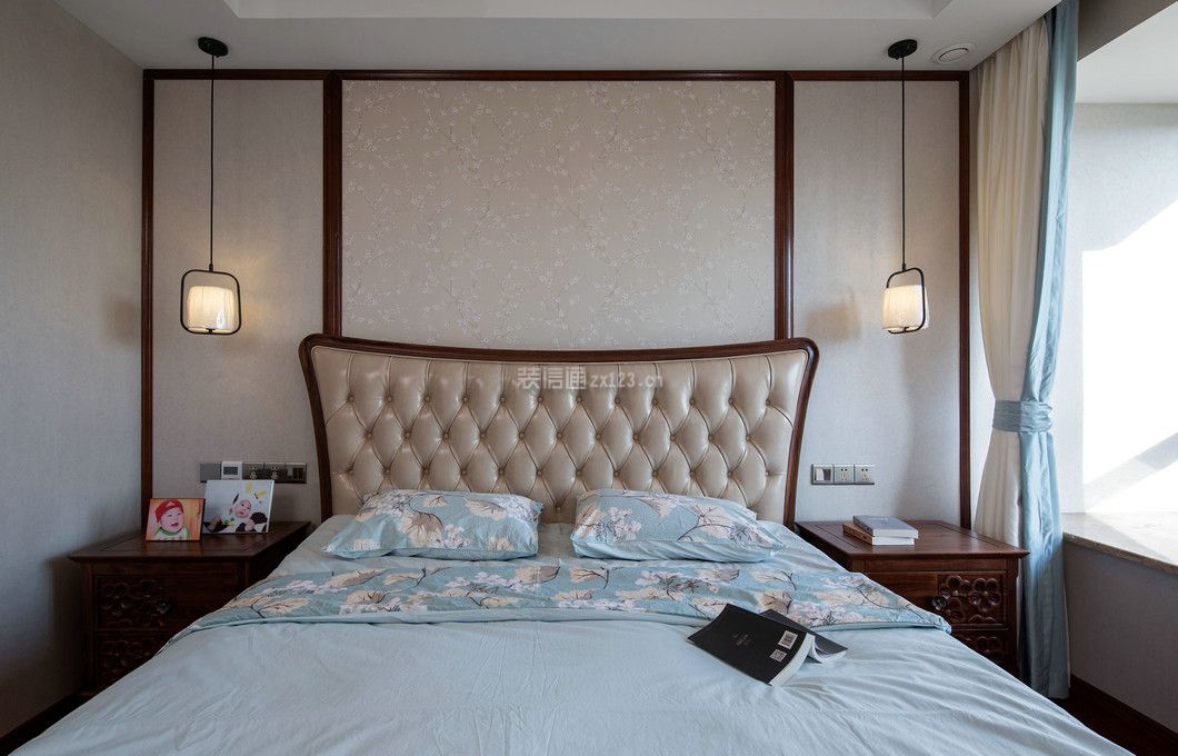 中式新房卧室床头背景墙造型装修图片_装信通网效果图