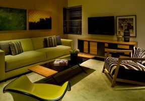 家居客厅绿色布艺沙发装饰设计图片