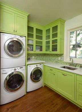 洗衣房家居橱柜绿色装饰设计图片