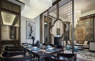 中式新房别墅客厅餐厅镂空隔断装修图片