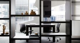 辦公室大班臺(tái)材質(zhì)有哪些?大班臺(tái)選購(gòu)技巧分享