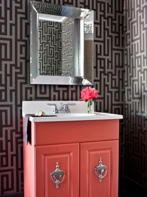 温馨简洁家庭卫浴间面盆柜子设计图片