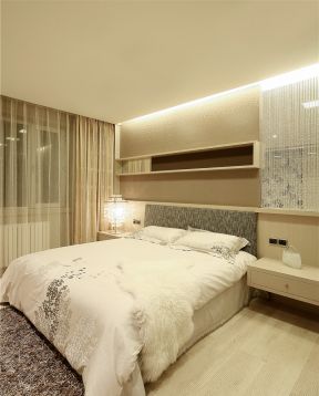南飞鸿广场99㎡现代复式卧室装修效果图