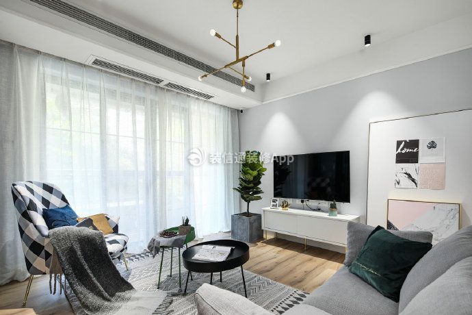 北欧风格家庭客厅电视背景墙简单装修图片