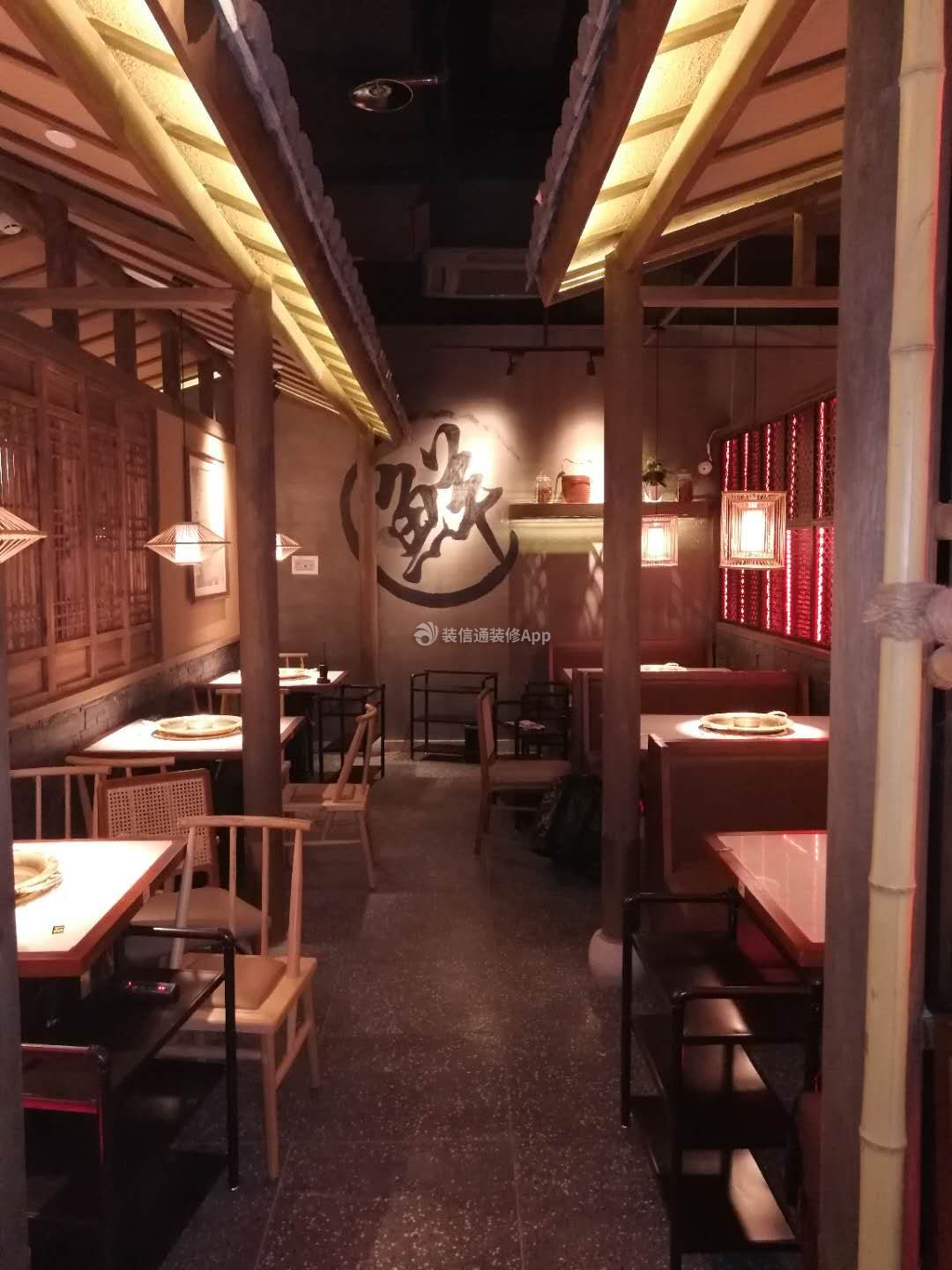 中式風格668平米火鍋店用餐區(qū)裝修實景圖