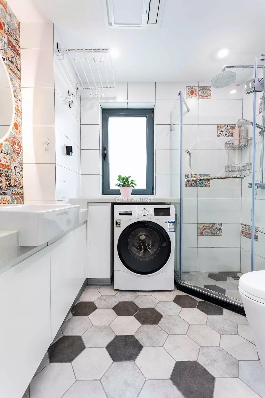 北欧风格93平米二居室卫生间淋浴房设计图片