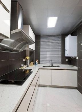  白色厨房装修 2020白色厨房装修图片欣赏 转角厨房装修效果图