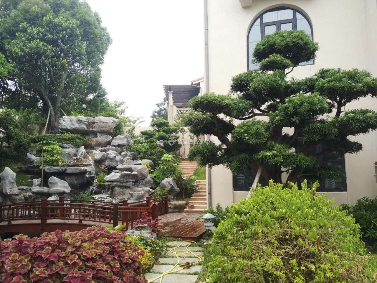500平米豪华别墅花园绿化布置图片