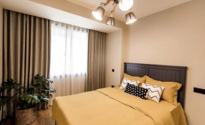 123平米四室两厅卧室纯色窗帘装修图片赏析