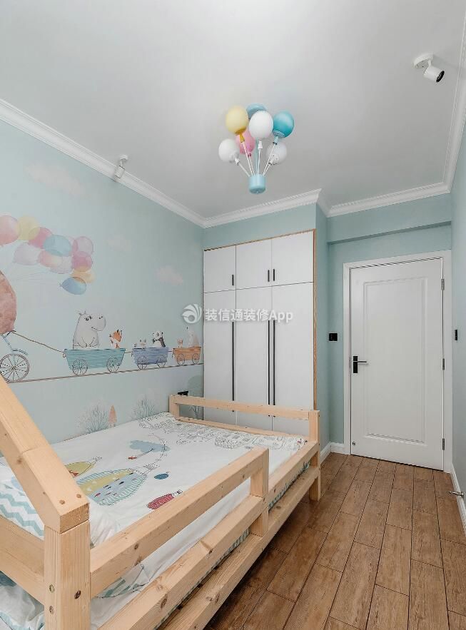 73平温馨儿童房室内彩绘壁纸装修图片